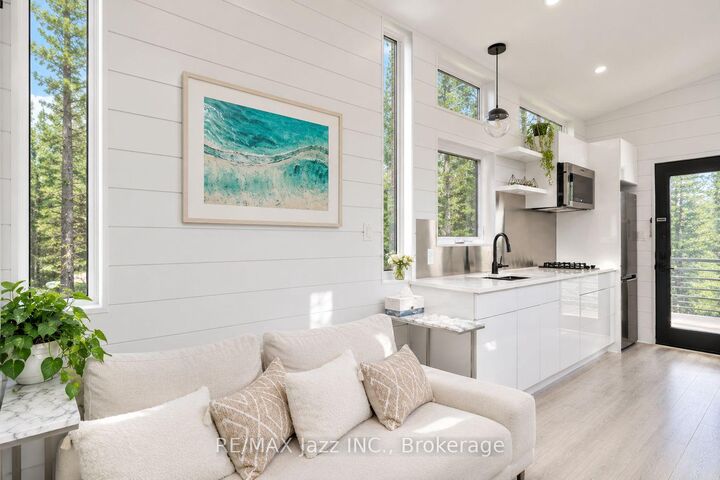 Property Photo:  473 Fleetwood Road  ON L0B 1K0 