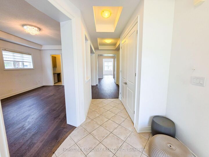 Property Photo:  525 Elgin Mills Road W  ON L4C 4M3 