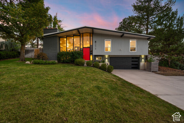 Property Photo: 8678 S Mount Majestic Rd UT 84093
