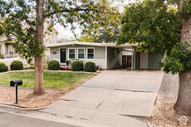 Property Photo: 924 N 500 E UT 84054