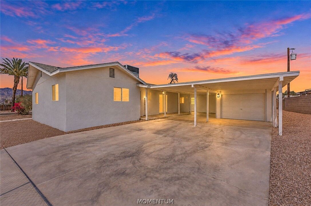 Property Photo:  875 Coral Reef Drive  AZ 86442 