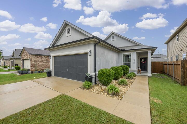 Property Photo: 14204 Theodore Roosevelt Street TX 78653