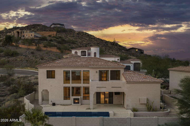 Property Photo:  2109 E Kerry Lane  AZ 85024 