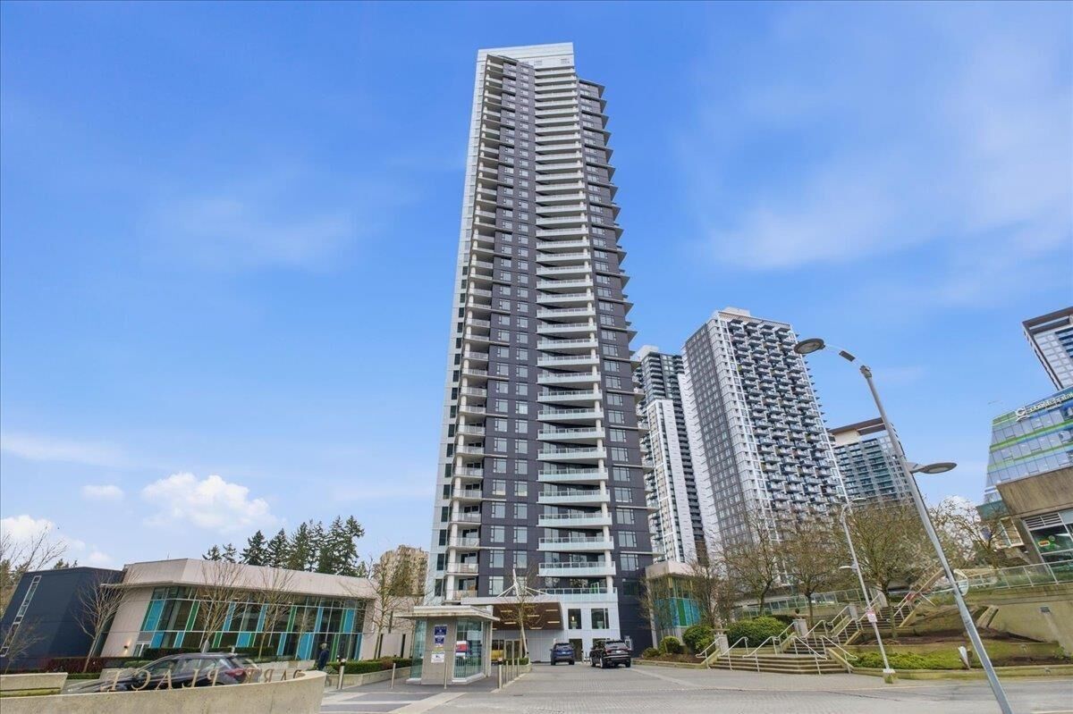 Property Photo:  9887 Whalley Boulevard 3902  BC V3T 0P4 