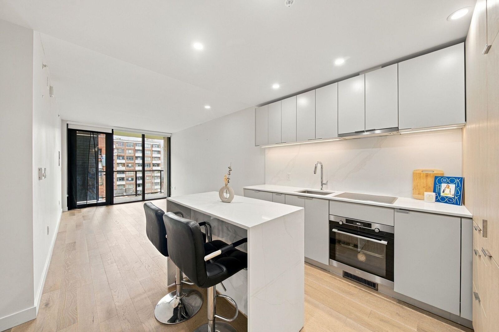 Property Photo:  239 Keefer Street 507  BC V6A 1X6 