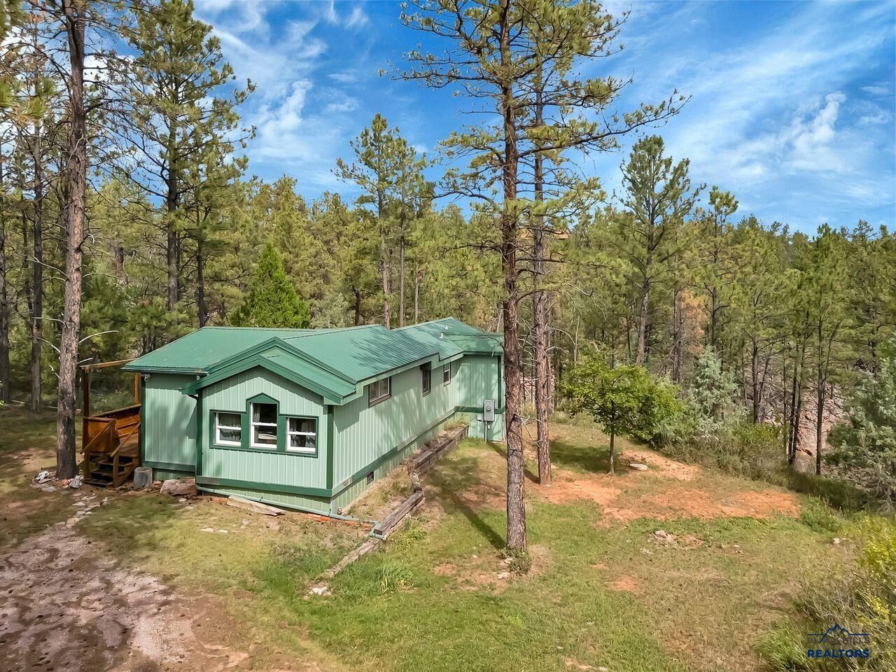 Property Photo: 27438 Red Fox Rd SD 57747
