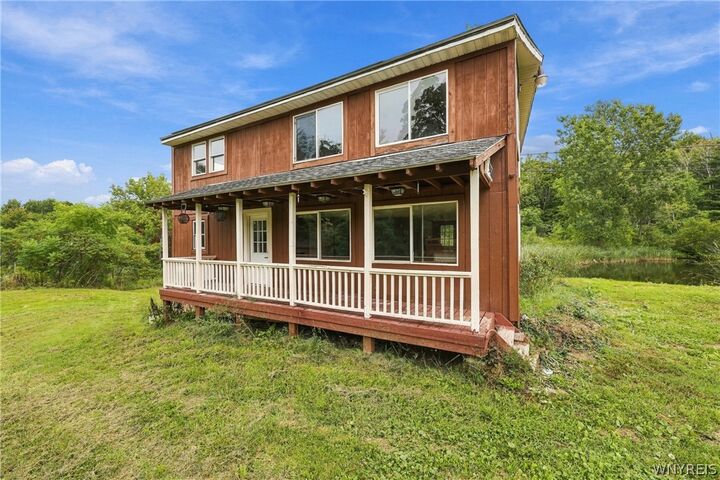 Property Photo: 9470 Holland Glenwood Road NY 14033