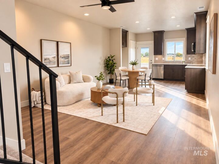 Property Photo: 11663 W Endsley Ln ID 83669