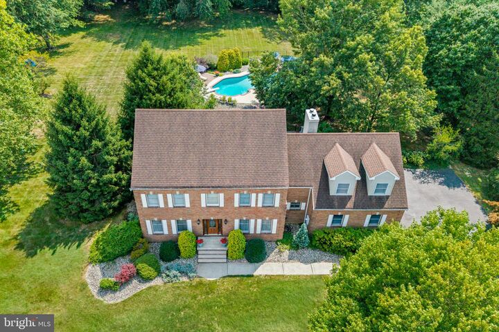 Property Photo:  17 Clayton Drive  NJ 08510 