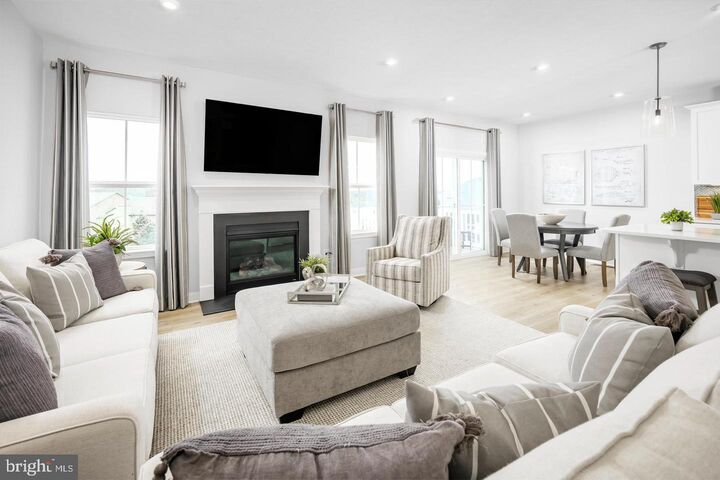 Property Photo:  104 Rivoli Court  PA 17070 