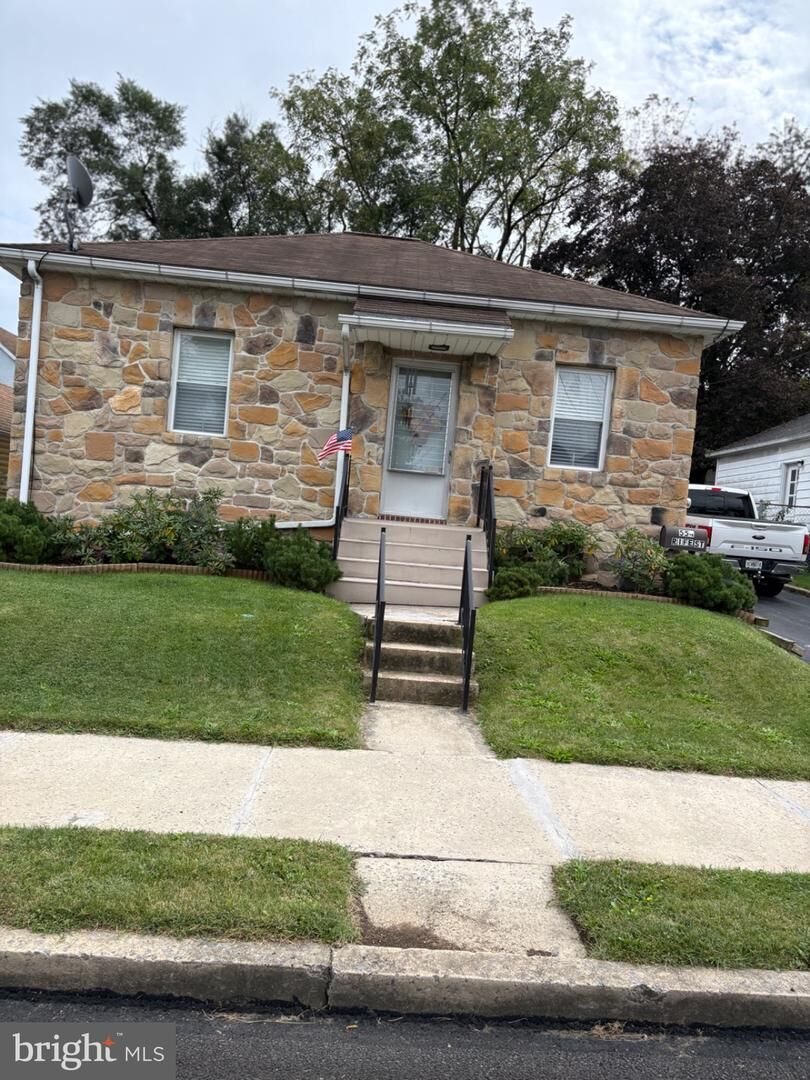 Property Photo:  554 Rife Street Street 3  PA 17201 