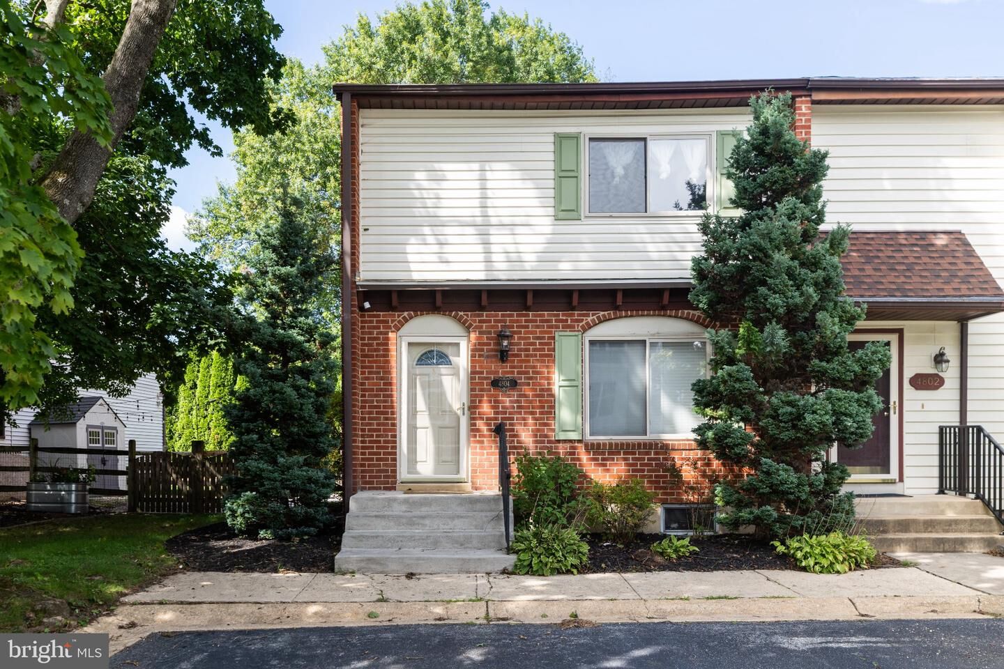 Property Photo:  4804 Hogan Drive  DE 19808 