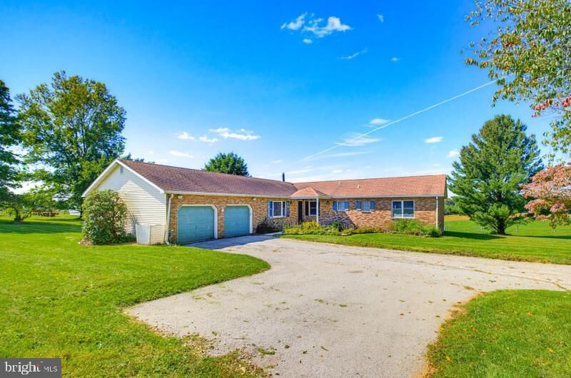 Property Photo:  367 Strawberry Road  PA 17349 