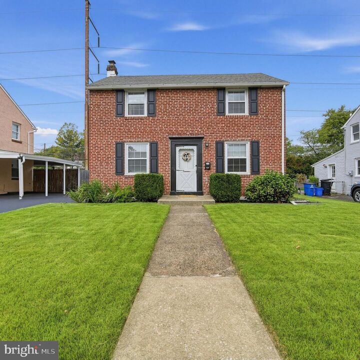 Property Photo: 1027 Edgerton Road PA 19018