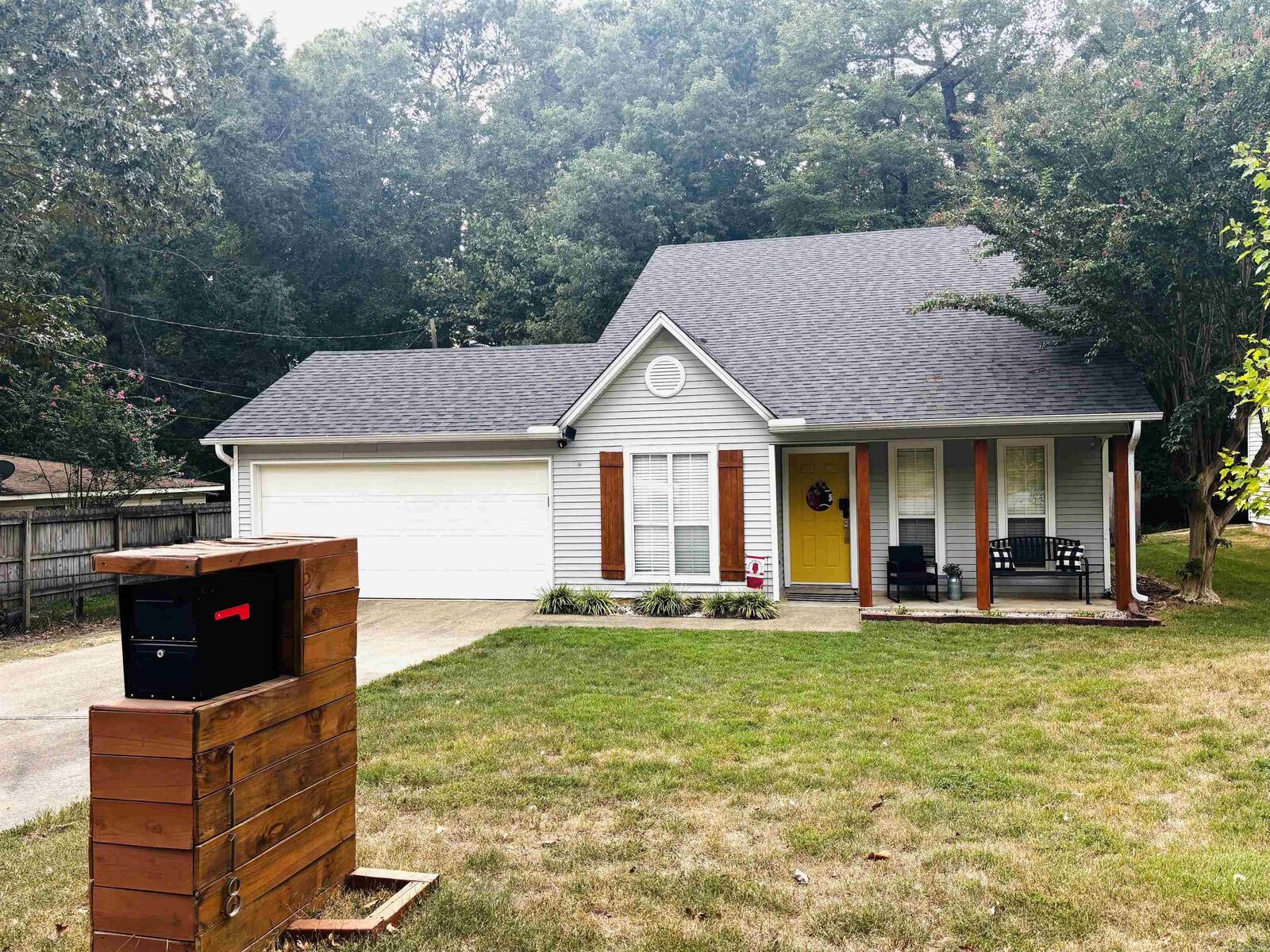 Property Photo: 1118 Brookview Drive AR 72015