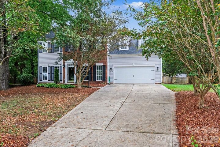 Property Photo:  1372 Yorkshire Place NW  NC 28027 
