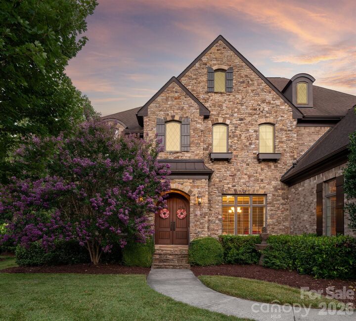 Property Photo: 227 Glenmoor Drive NC 28173