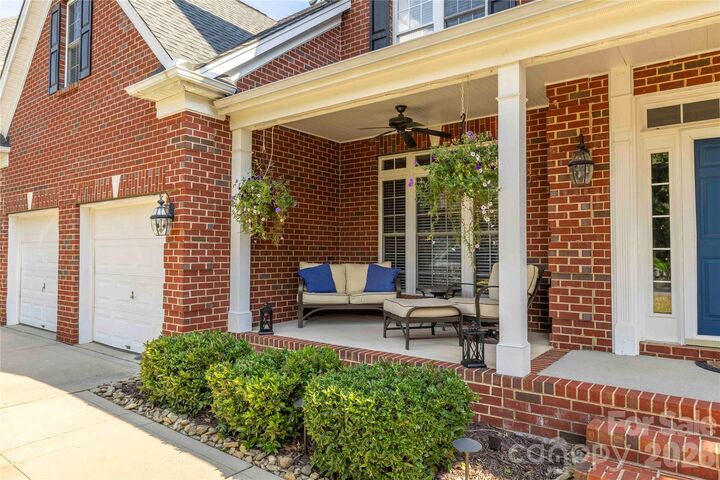 Property Photo:  19008 Hampton Woods Court  NC 28031 