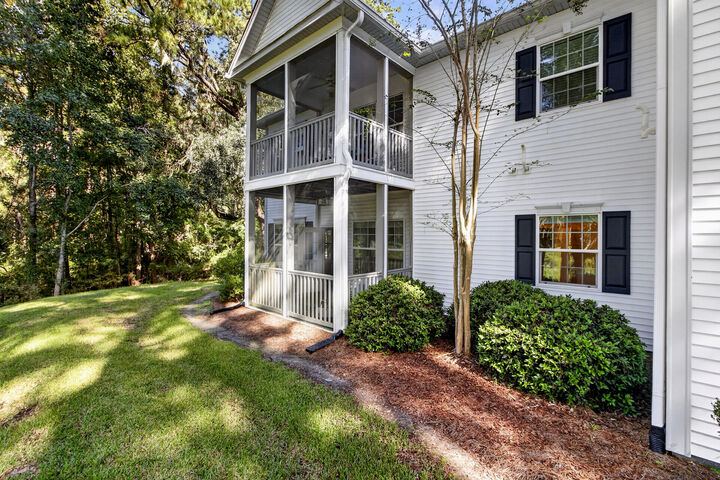 Property Photo:  207 Golfview Lane  SC 29485 