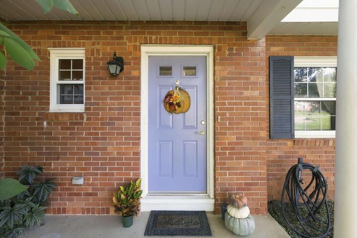 Property Photo:  1116 Hilltop Drive  OH 43055 