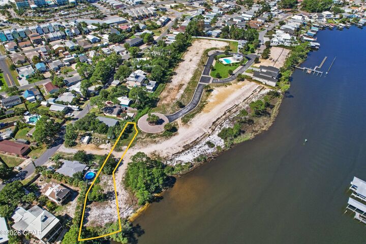 Property Photo:  7804 Grand Lagoon Way  FL 32408 