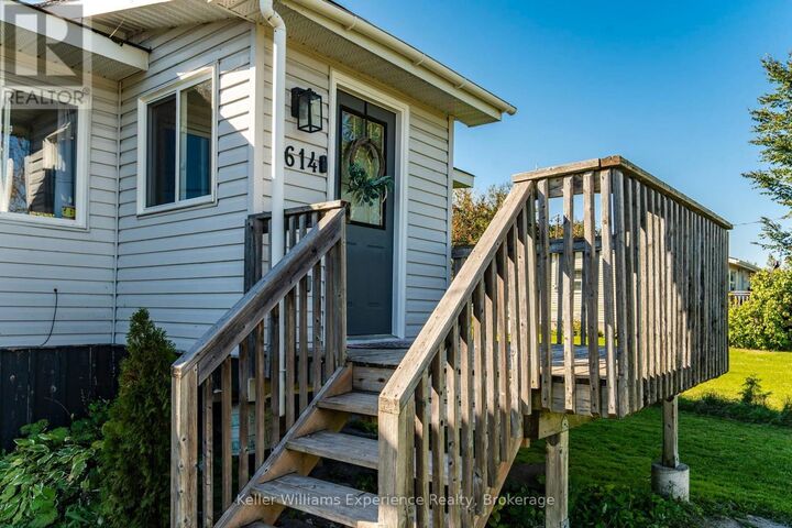 Property Photo:  4614 25 Sideroad  ON L3V 6H7 