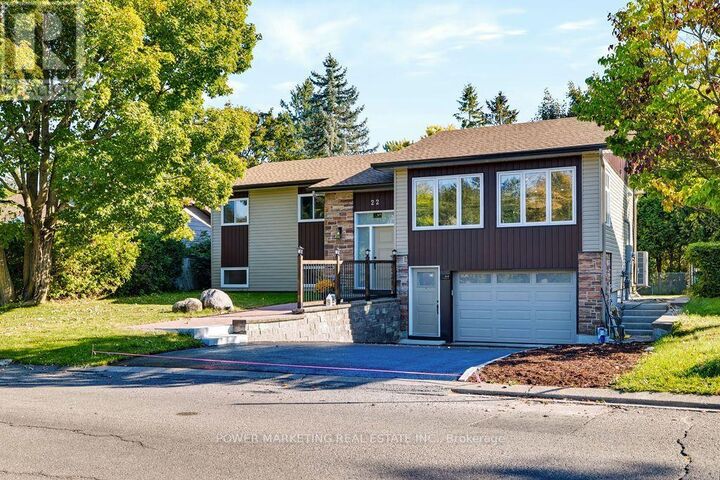 Property Photo:  22 Parkglen Drive  ON K2G 3G9 
