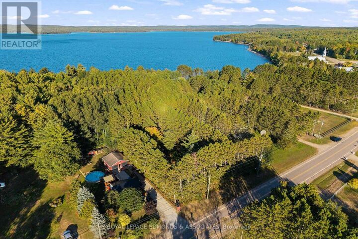Property Photo:  2740 Round Lake Road  ON K0J 2J0 