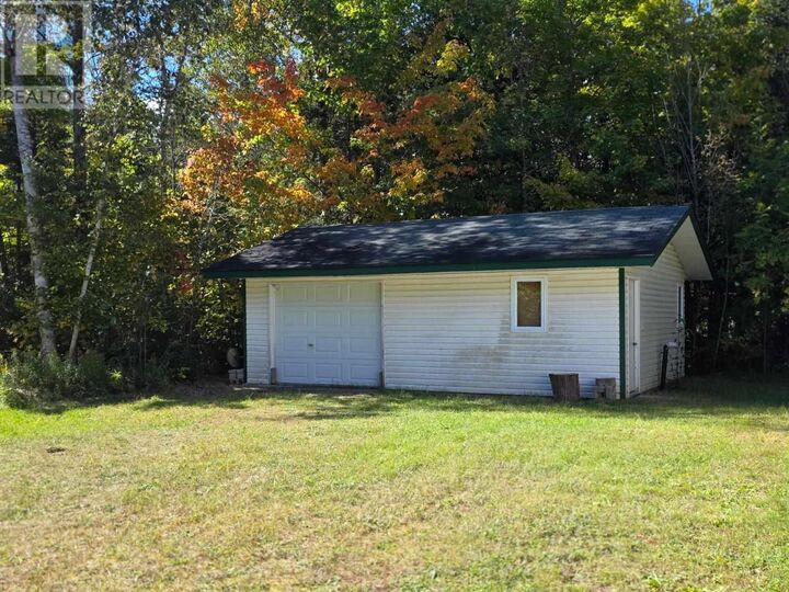 Property Photo:  5395 Ellwood Blvd  ON P0R 1G0 