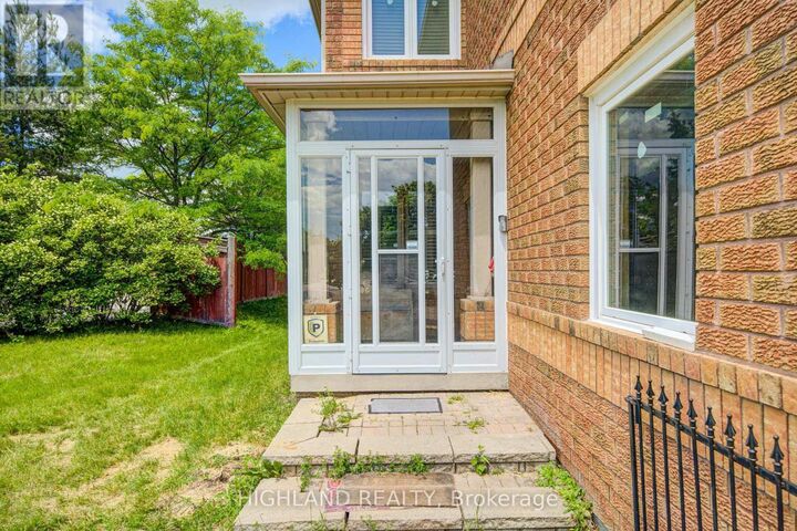 Property Photo:  5327 Landsborough Avenue Basement  ON L5R 3X1 