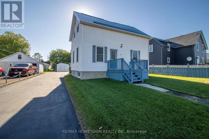 Property Photo:  8 Brouse Drive East  ON K0E 1K0 