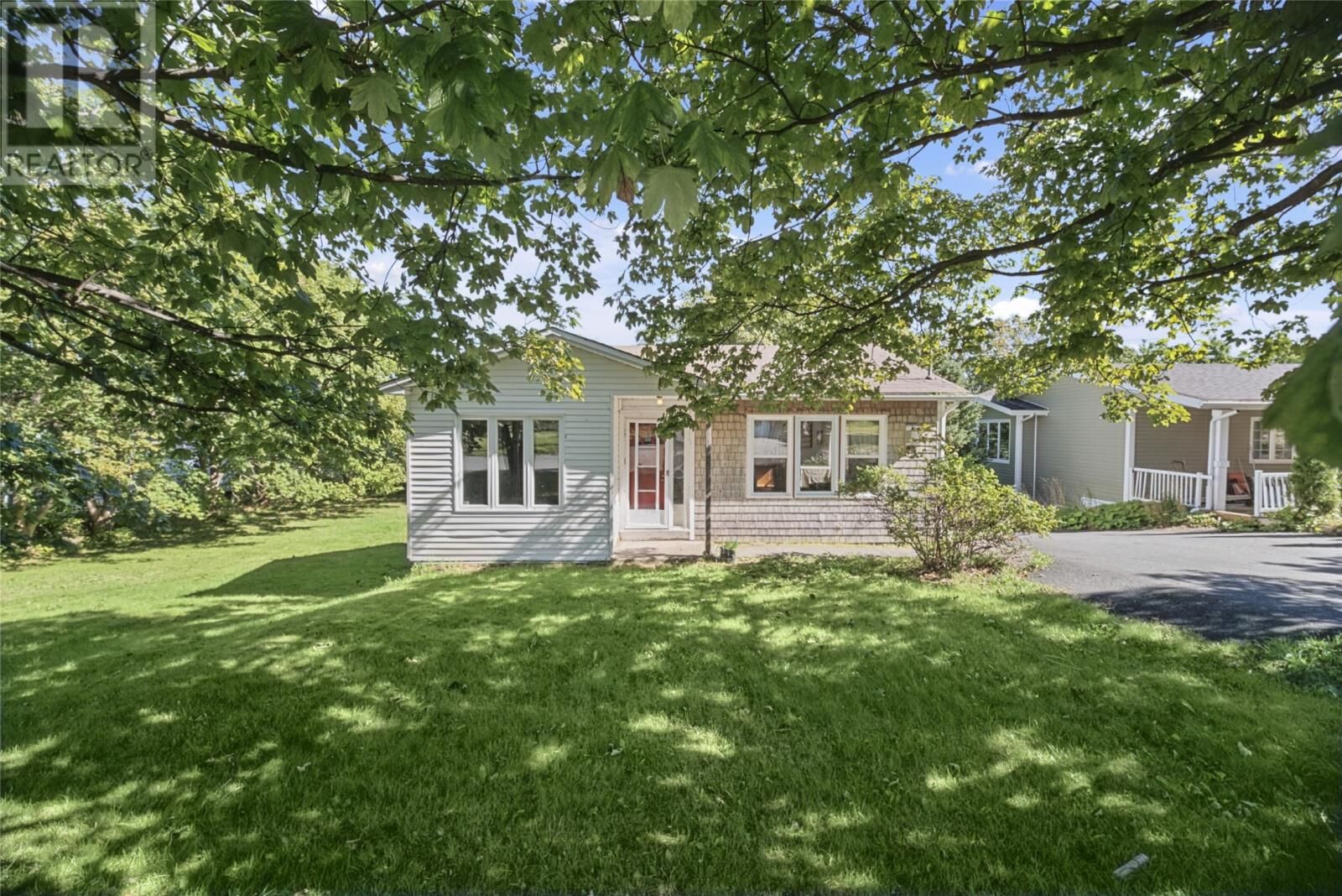 Property Photo:  32 Warfords Road  NL A1X 4E3 