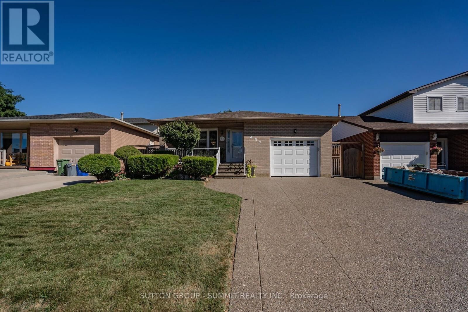 Property Photo:  437 Eaglewood Drive  ON L8W 2T1 