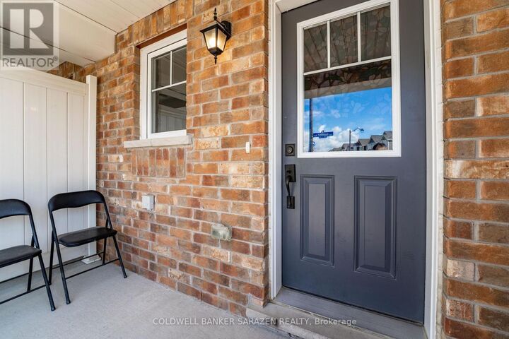 Property Photo:  590 Roundleaf Way  ON K2V 0K3 
