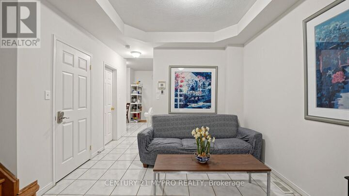 Property Photo:  69 Haynes Avenue  ON M3J 0C3 