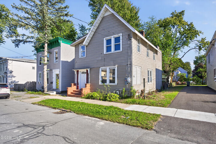 Property Photo:  413 Summit Avenue  NY 12307 