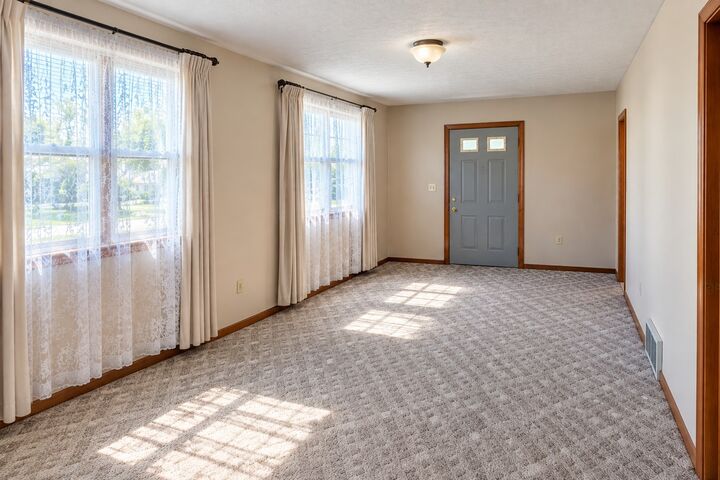 Property Photo: 440 E 27th Street PA 16504