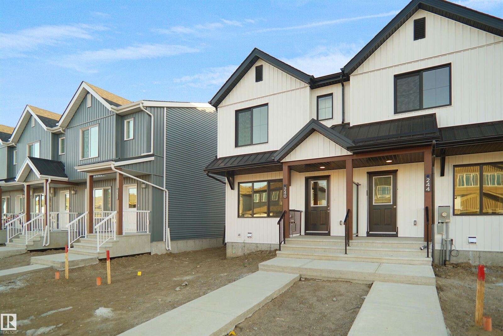Property Photo:  20934 24 Avenue NW  AB T6M 3B9 