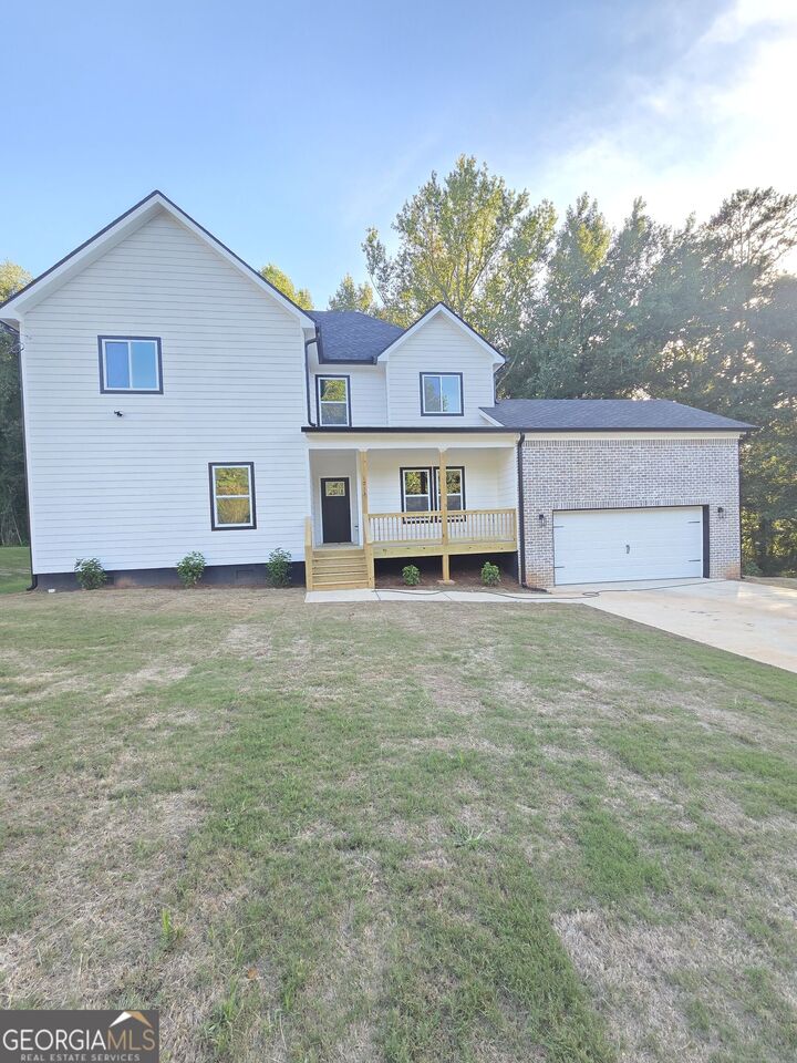 Property Photo:  1013 South Gordon Road  GA 30168 