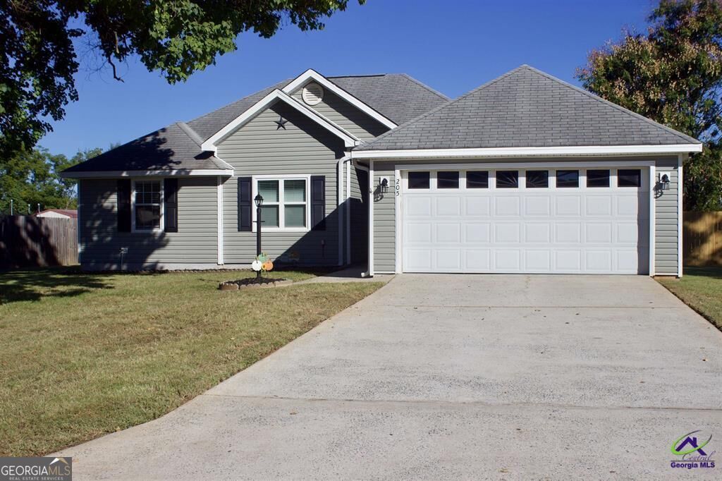 Property Photo:  205 Butten Drive  GA 31005 