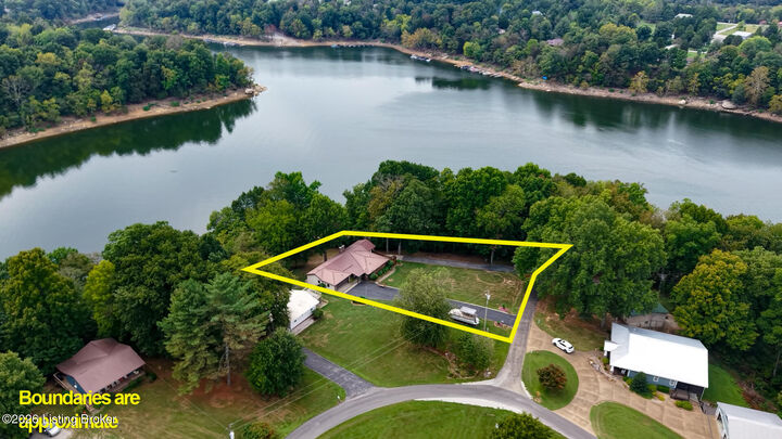 Property Photo:  3098 Cannons Point Ln  KY 40152 