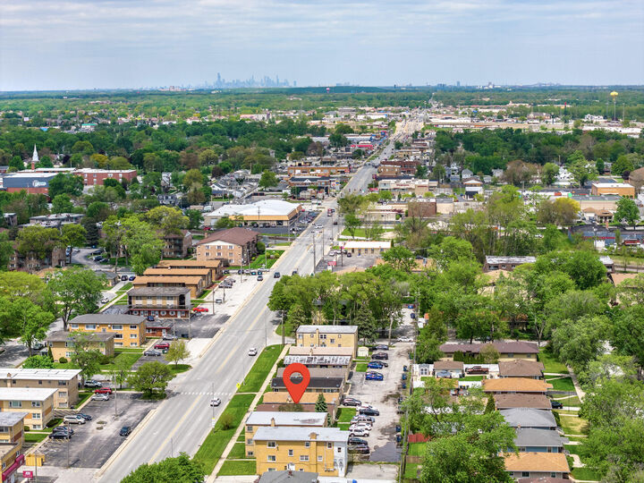 Property Photo:  18425 Torrence Avenue  IL 60438 