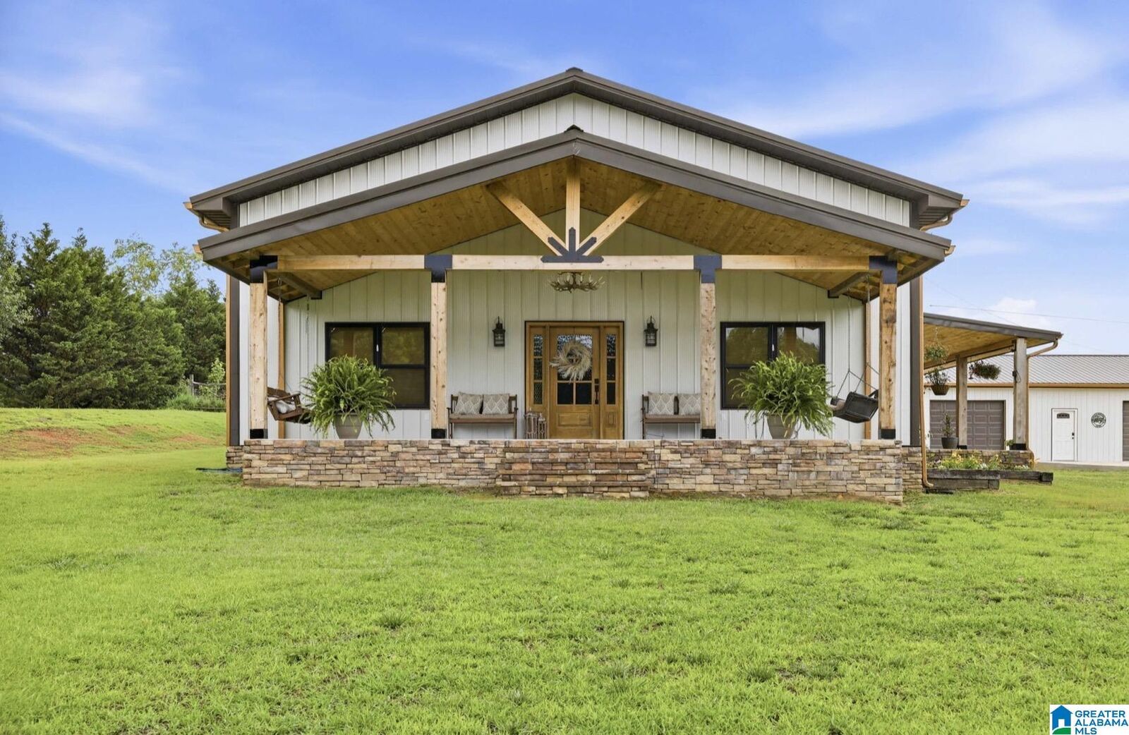 Property Photo: 5218 County Road 479 AL 35957