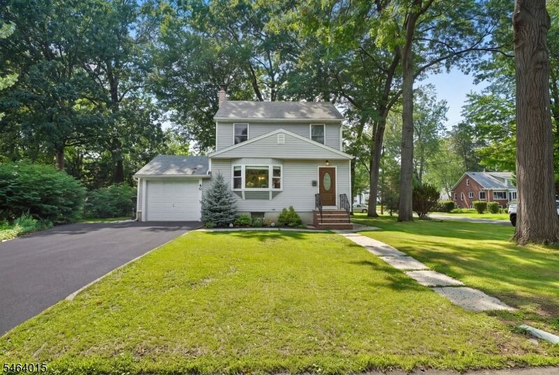 Property Photo: 40 Carpenter Pl NJ 07016