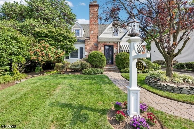 Property Photo:  225 Hyslip Ave  NJ 07090 