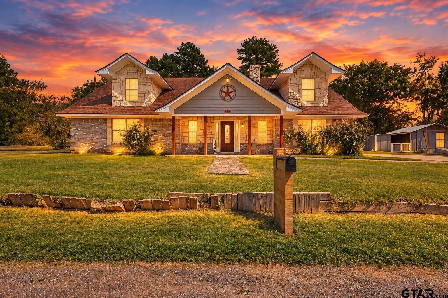 Property Photo:  814 Milsapp Avenue  TX 75455 