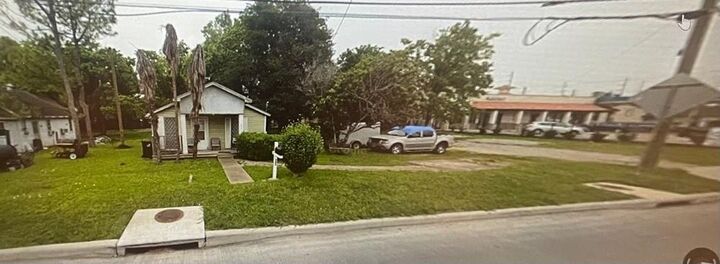 Property Photo:  405 Houston Street  TX 77471 