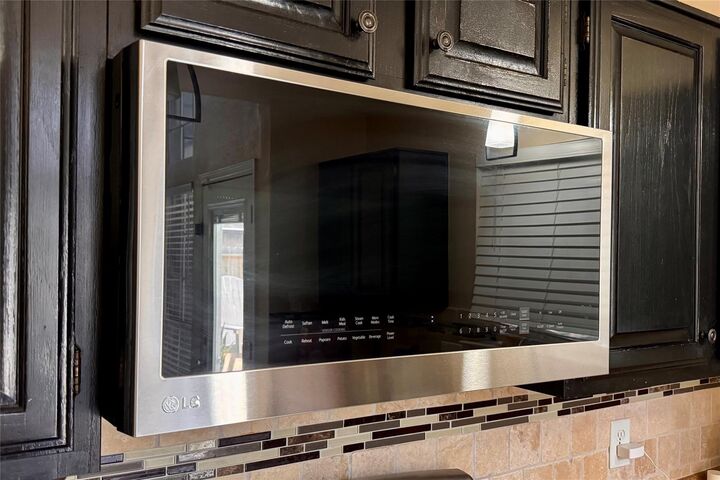 Property Photo: 2915 Tower Bridge Court TX 77581