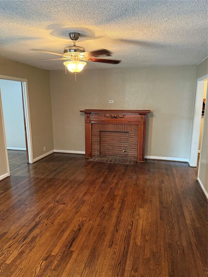Property Photo:  216 Schilling Street  TX 77520 