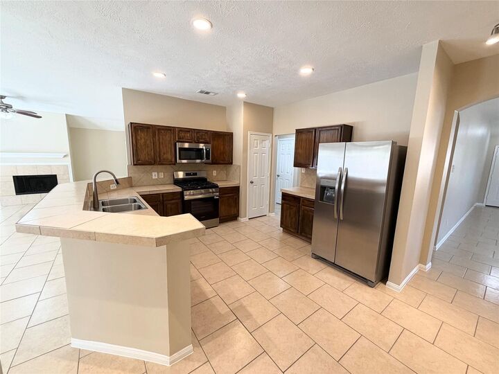 Property Photo: 21335 Hadrian Drive TX 77449